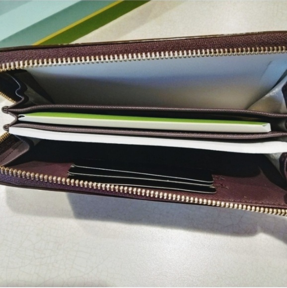 Price Drop! Kate♠️Spade Wristlet /Wallet - Picture 3 of 8